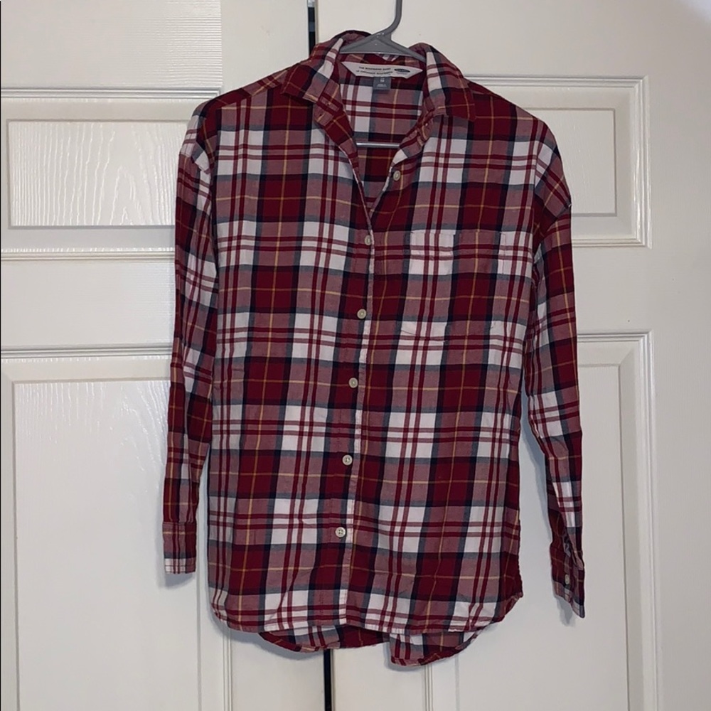 🌺Maroon, White, Navy Plaid Button-down🌺
